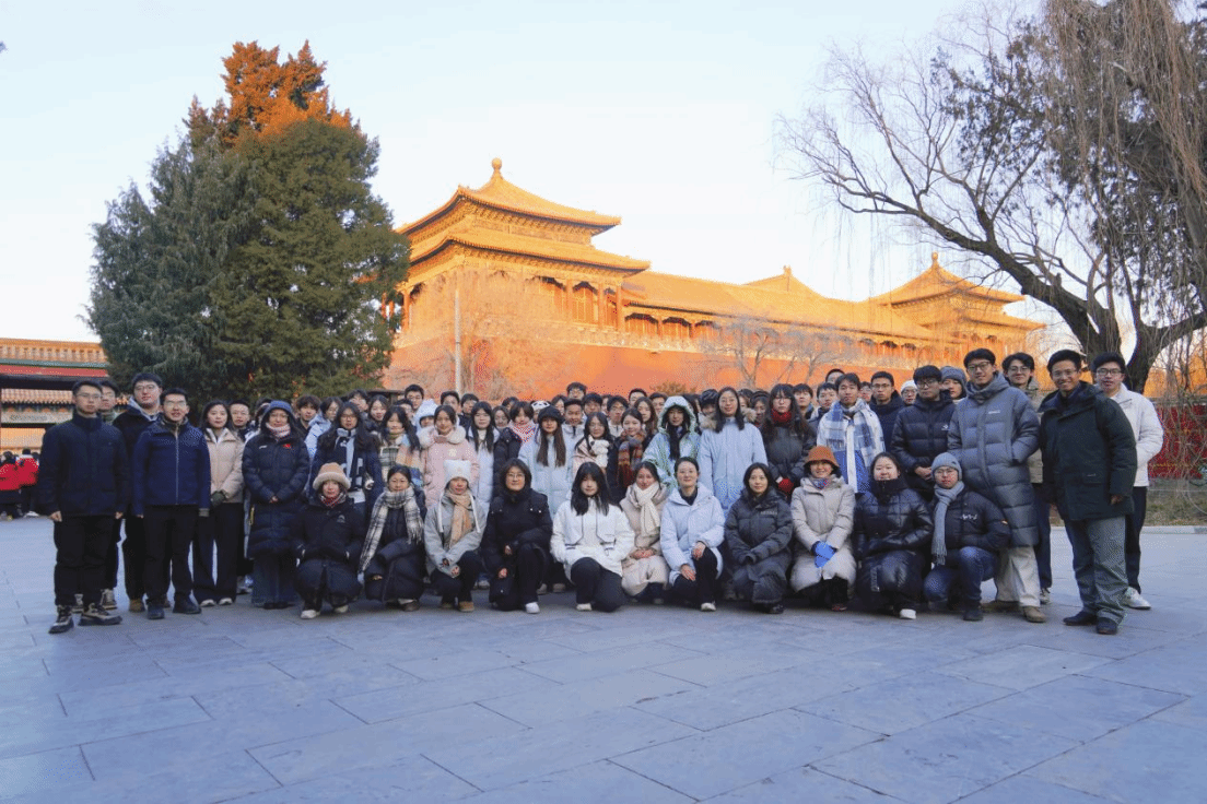 我们在天安门观礼台！祝福祖国！