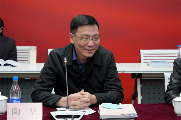 陶坚院长在图书馆工作委员会年会上作讲话 陶坚院长在图书馆工作委员会年会上作讲话