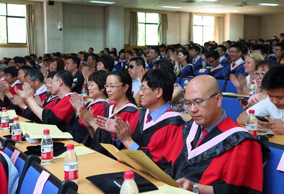 1毕业典礼现场 1毕业典礼现场