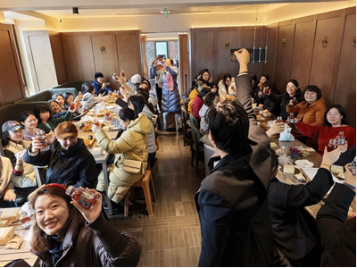 “循隆福路传文脉 践政绩观绽芳华“——国际关系学院举办“三八”国际妇女节系列庆祝活动