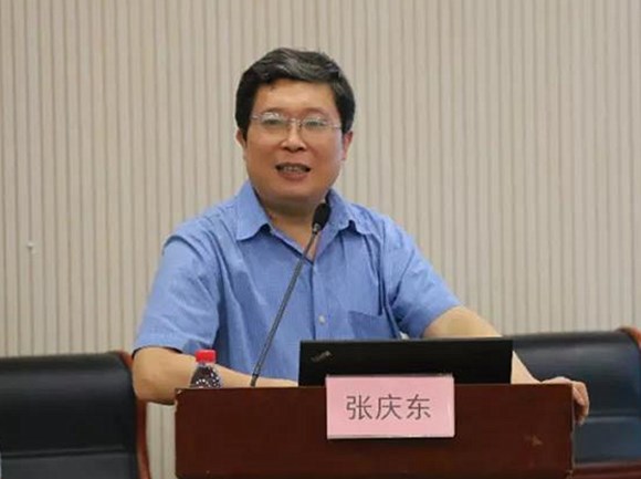 北京大学学生工作部部长张庆东为师生授课 北京大学学生工作部部长张庆东为师生授课