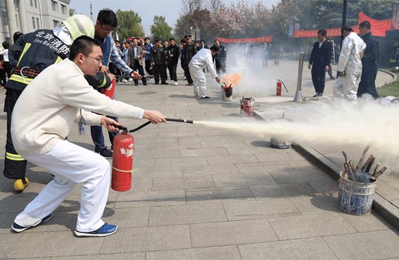 灭火器实操 灭火器实操