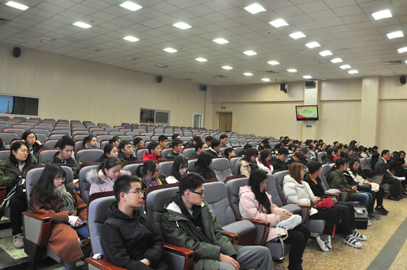 学员听讲 学员听讲