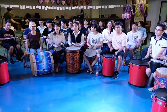 “鼓圈”活动现场 “鼓圈”活动现场