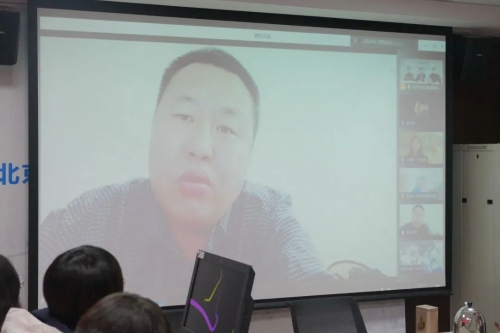 延庆驻地带队教师周少晨发言 延庆驻地带队教师周少晨发言