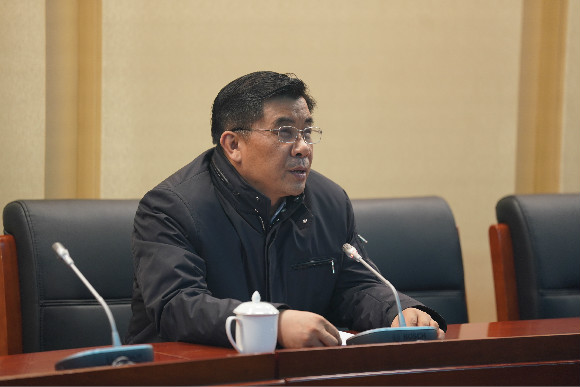 韦春江同志讲党课 韦春江同志讲党课