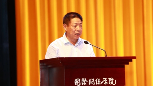 3 李家兴同志宣读2021年度获得表彰的先进个人与集体名单 3 李家兴同志宣读2021年度获得表彰的先进个人与集体名单
