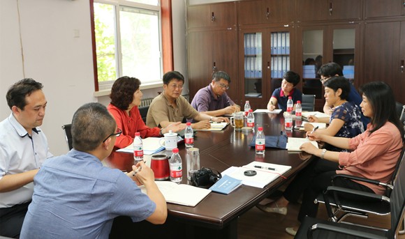 会议现场 许振华摄 会议现场 许振华摄