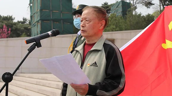 组织员代表老党员代表郭朝阳同志寄语新老党员 组织员代表老党员代表郭朝阳同志寄语新老党员