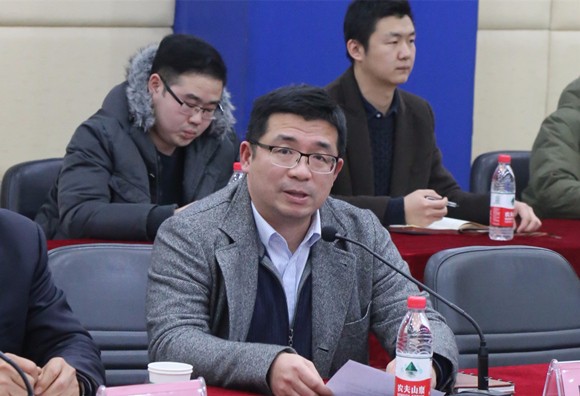 党委宣传部部长唐宇明主持会议 党委宣传部部长唐宇明主持会议