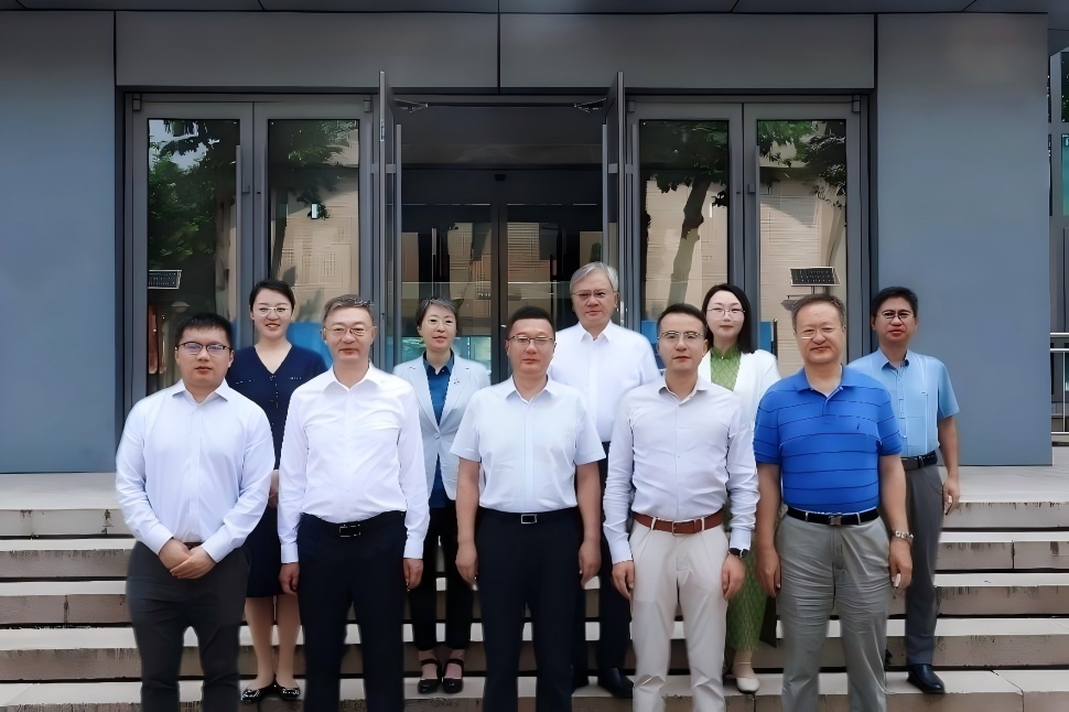 深化校际交流合作 共促学科建设与全球胜任力人才培养——香港城市大学曾敬涵教授一行莅临我院调研座谈